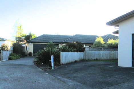 Photo of property in 7 Swanson Oaks, Swanson, Auckland, 0612