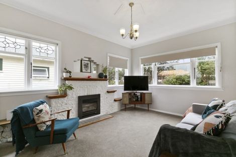 Photo of property in 1 Pitt Street, Moera, Lower Hutt, 5010