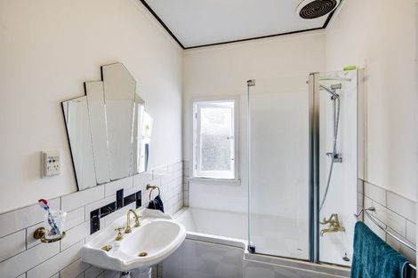 Photo of property in 28 Morse Street, Marewa, Napier, 4110