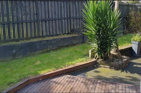 Photo of property in 9 Charles Prevost Drive, The Gardens, Auckland, 2105