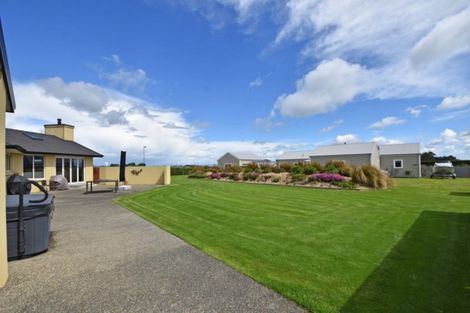 Photo of property in 3 Court Of Ascot, Seaward Bush, Invercargill, 9812
