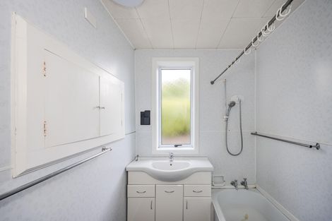 Photo of property in 1 Gladstone Drive, Oamaru North, Oamaru, 9400