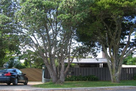 Photo of property in 24 Sharon Road, Waiake, Auckland, 0630