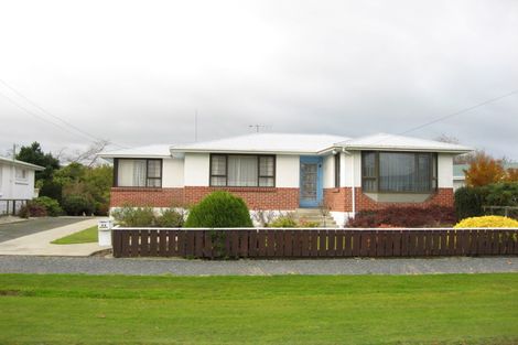 Photo of property in 99 Johnson Street, Milton, 9220