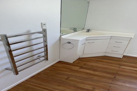 Photo of property in 125 Barrack Road, Mount Wellington, Auckland, 1060