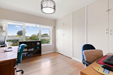 Photo of property in 15a Matata Street, Blockhouse Bay, Auckland, 0600