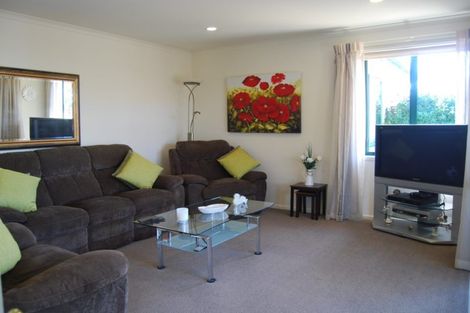 Photo of property in 5 Kihi Place, Ruakaka, 0116