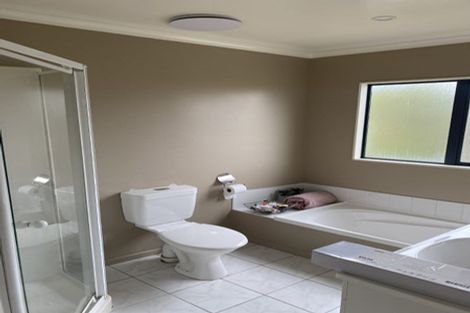 Photo of property in 5 Astronomer Place, Whitby, Porirua, 5024