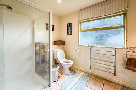 Photo of property in 2/3 Oban Road, Browns Bay, Auckland, 0630