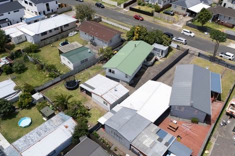 Photo of property in 23 Kemble Close, Mangere, Auckland, 2022