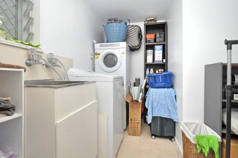 Photo of property in 2/21 Quebec Road, Milford, Auckland, 0620