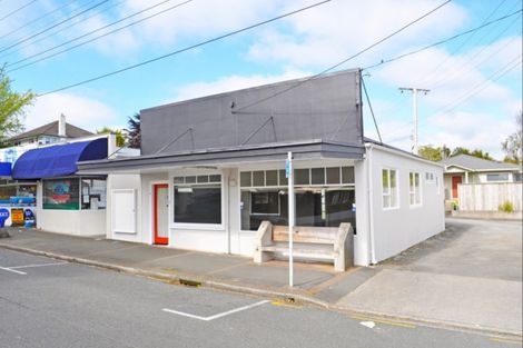 Photo of property in 66 Govett Avenue, Frankleigh Park, New Plymouth, 4310