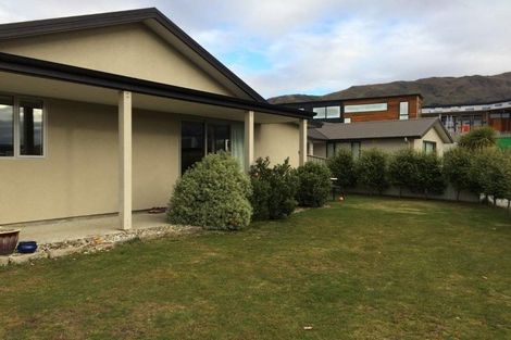 Photo of property in 12a Alpha Close, Wanaka, 9305