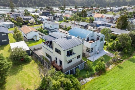 Photo of property in 617b Harbour View Road, Whangamata, 3620