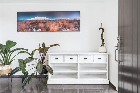 Photo of property in 40 Grant Road, Kinloch, Taupo, 3385