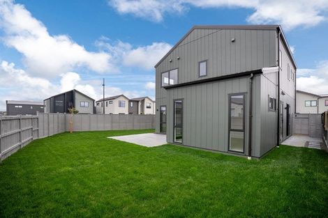 Photo of property in 9 Verde Lane, Rosehill, Papakura, 2113