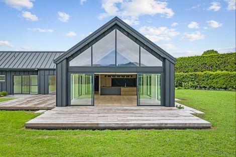 Photo of property in 261 Point Wells Road, Point Wells, 0986