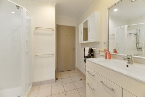 Photo of property in Waimanu Bay Village, 32/1 Piriti Drive, Te Atatu Peninsula, Auckland, 0610