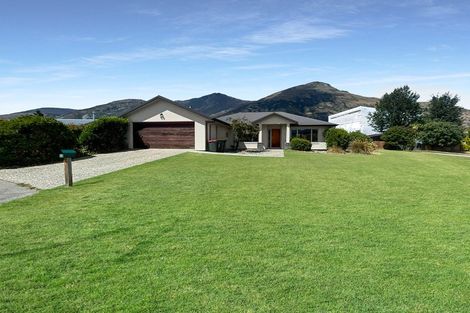 Photo of property in 2 Mystery Grove, Lake Hayes, Queenstown, 9304