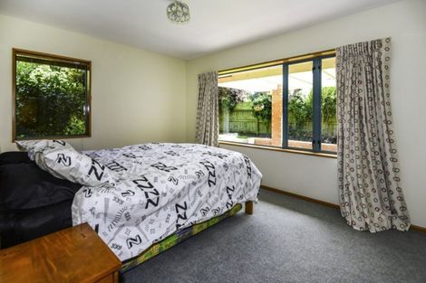 Photo of property in 4 Oakden Drive, Darfield, 7510