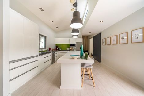 Photo of property in 9 Sylvan Way, Silverstream, Upper Hutt, 5019