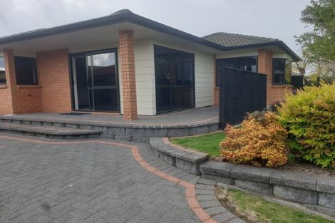 Photo of property in 19 Elmbridge Place, Owhata, Rotorua, 3010