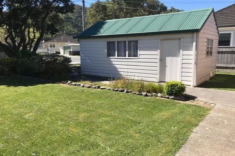 Photo of property in 69 Bell Road, Waiwhetu, Lower Hutt, 5010