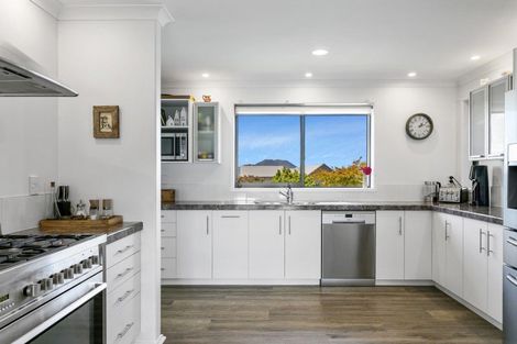 Photo of property in 71 Loch Views Road, Acacia Bay, Taupo, 3385