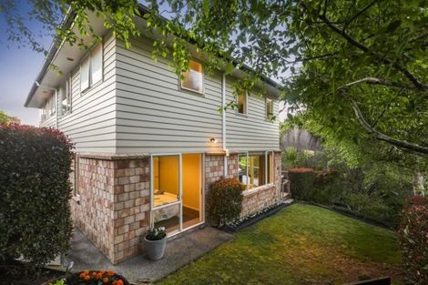 Photo of property in 240 Schnapper Rock Road, Schnapper Rock, Auckland, 0632