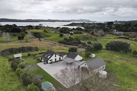 Photo of property in 70 Edmonds Road, Kerikeri, 0293
