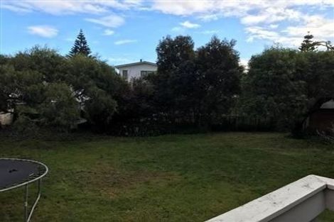 Photo of property in 3 Titoki Road, Waikanae Beach, Waikanae, 5036