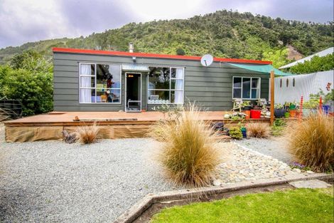 Photo of property in 106a Torea Street, Granity, 7823