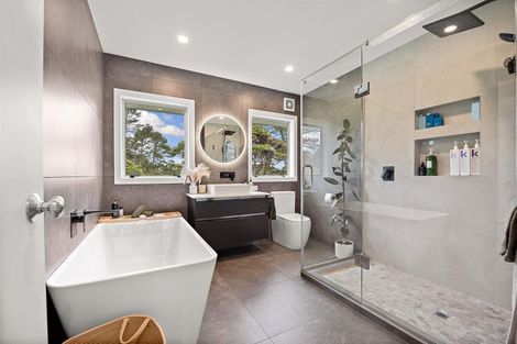 Photo of property in 90 Mcentee Road, Waitakere, Auckland, 0816