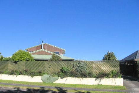 Photo of property in 24 Cooper Place, Chedworth, Hamilton, 3210