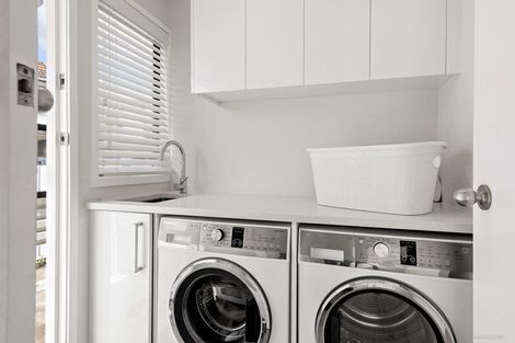 Photo of property in 7 Redlands Grove, Swanson, Auckland, 0612