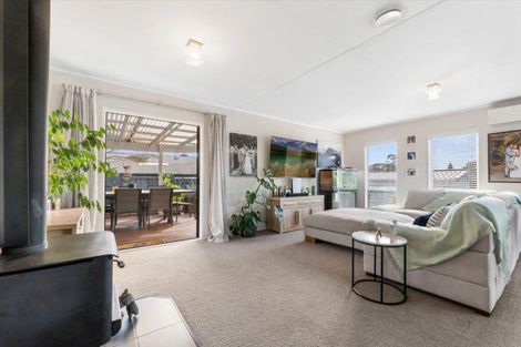 Photo of property in 9 Milsom Place, Te Puke, 3119