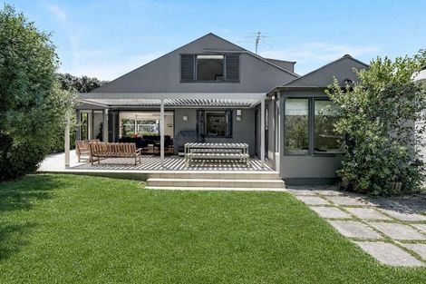 Photo of property in 11 Audrey Road, Takapuna, Auckland, 0620