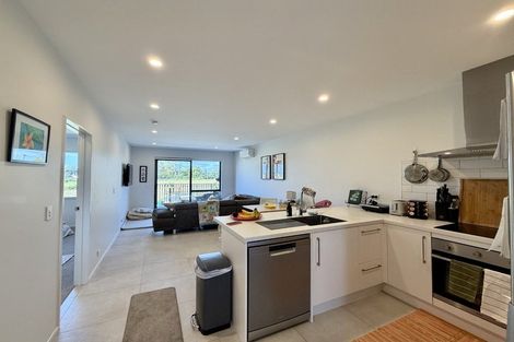 Photo of property in 5 Tana Way, Manurewa, 2102