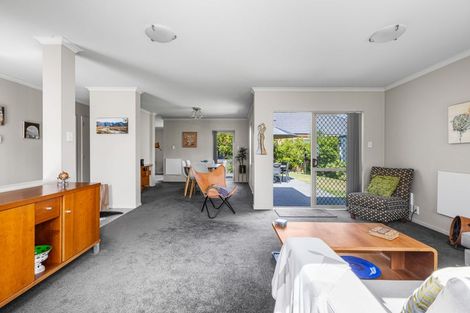 Photo of property in 34 Terracotta Drive, Blockhouse Bay, Auckland, 0600