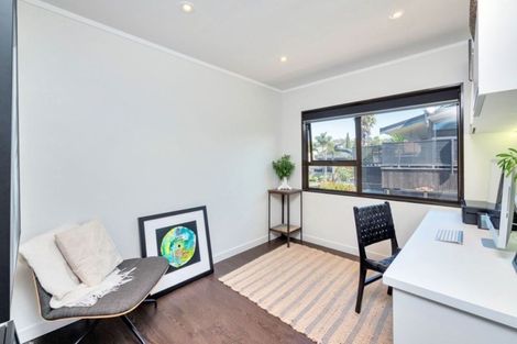 Photo of property in 1/8 Commodore Parry Road, Castor Bay, Auckland, 0620