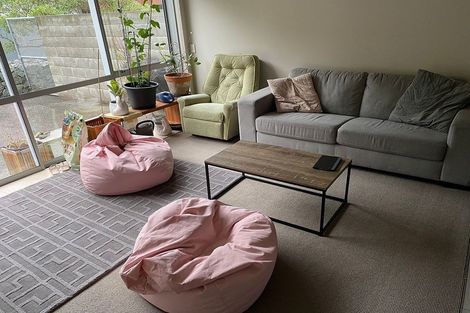 Photo of property in 22/2 Onslow Road, Khandallah, Wellington, 6035