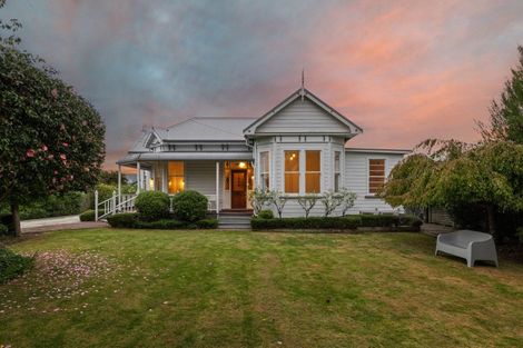 Photo of property in 49 Te Aute Road, Havelock North, 4130