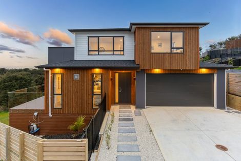 Photo of property in 14 Ringi Lane, Orewa, 0931