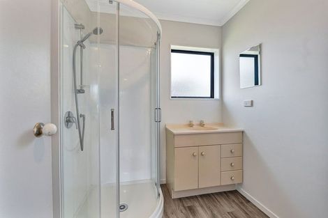 Photo of property in 17a Regan Street, Stratford, 4332