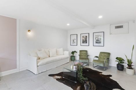 Photo of property in 16 Fenton Terrace, Cockle Bay, Auckland, 2014