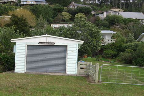 Photo of property in 104 Pa Road, Hahei, Whitianga, 3591