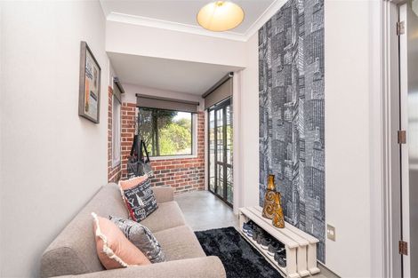 Photo of property in 6 Essex Street, Balclutha, 9230