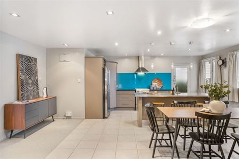 Photo of property in 1/23 Sunnynook Road, Forrest Hill, Auckland, 0620