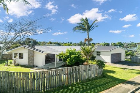 Photo of property in 19 Kokich Crescent, Onerahi, Whangarei, 0110