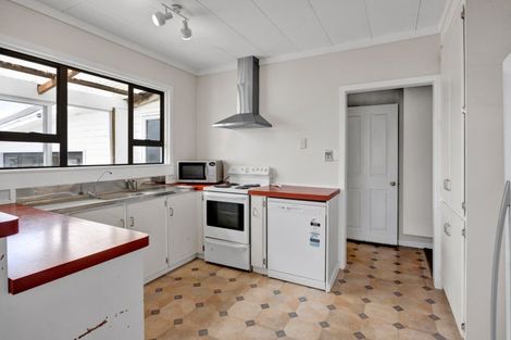 Photo of property in 43 Brown Street, Inglewood, 4330